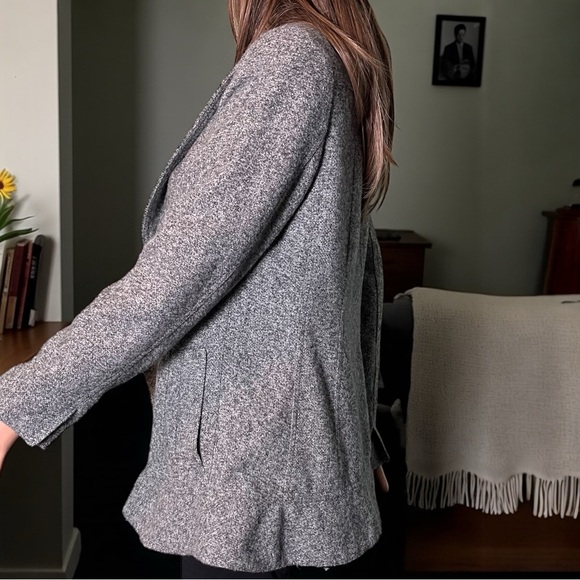 Coldwater Creek Bouclé Ruffle Hem Jacket – Size S (6-8) - Picture 9 of 10